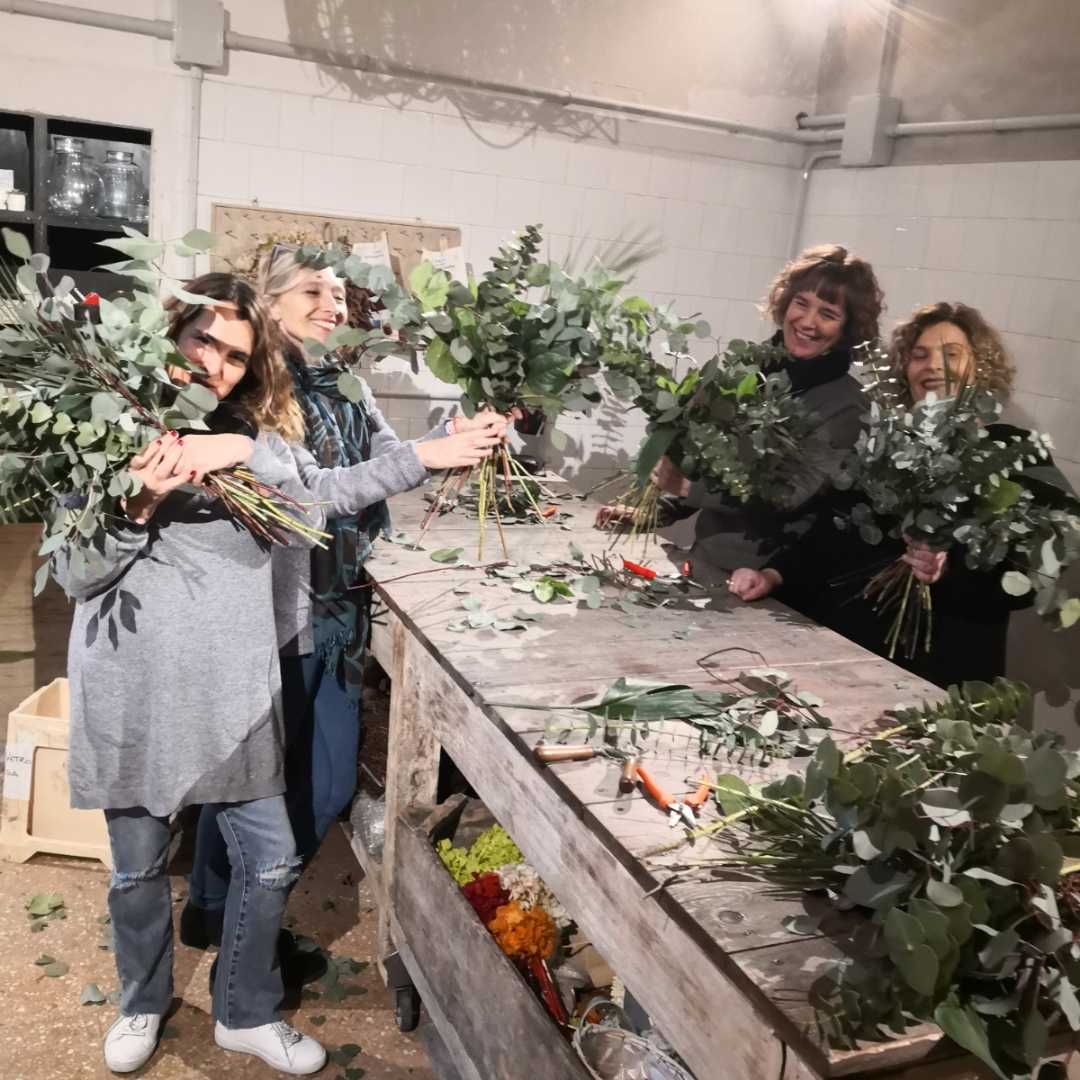 corso di composizione bouquet, corso di composizione mazzo floreale, corso di composizione mazzo di fiori, Bologna