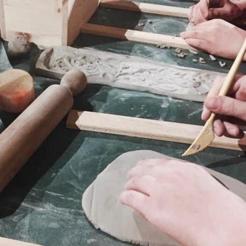 corso per lavorare la ceramica, corso creativo di ceramica per bambini, Bologna